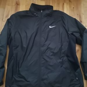 Nike jacket windbrakear for men